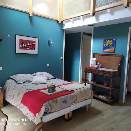 Le Nid D'Hirondelles Bed & Breakfast Perthes-en-Gatinais Bagian luar foto