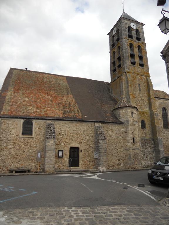 Le Nid D'Hirondelles Bed & Breakfast Perthes-en-Gatinais Bagian luar foto