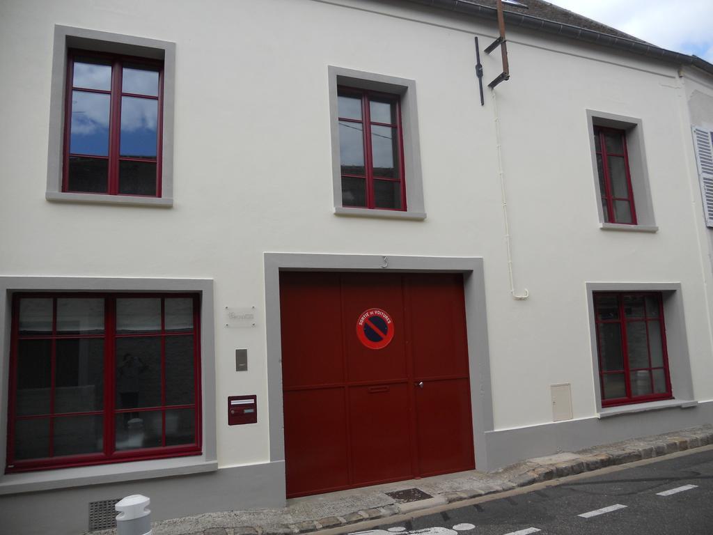 Le Nid D'Hirondelles Bed & Breakfast Perthes-en-Gatinais Bagian luar foto