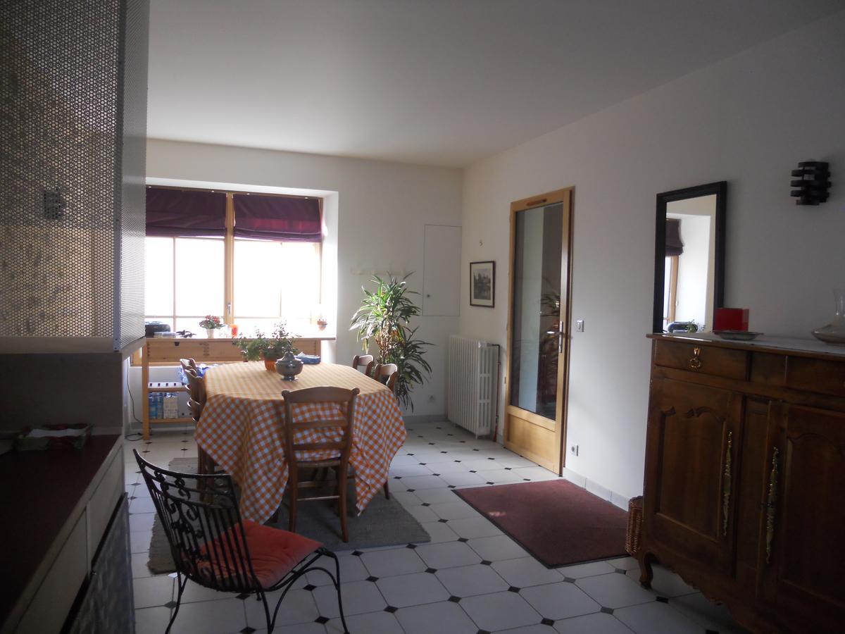 Le Nid D'Hirondelles Bed & Breakfast Perthes-en-Gatinais Bagian luar foto