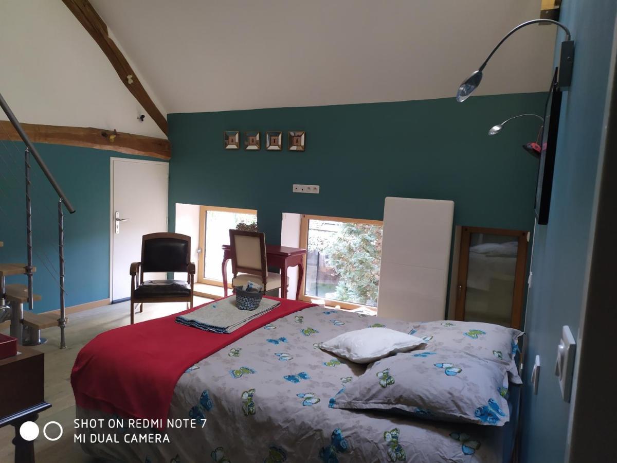 Le Nid D'Hirondelles Bed & Breakfast Perthes-en-Gatinais Bagian luar foto
